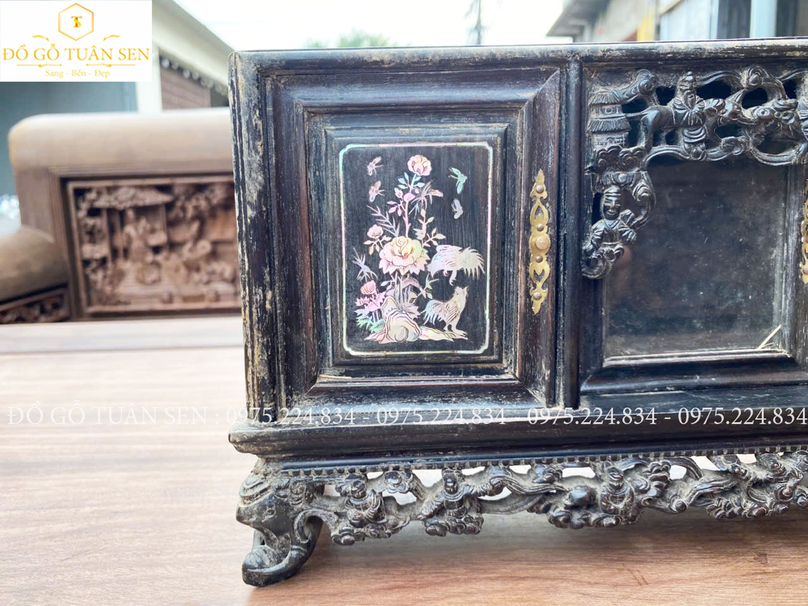 Hình ảnh tủ chè mini gỗ trắc 